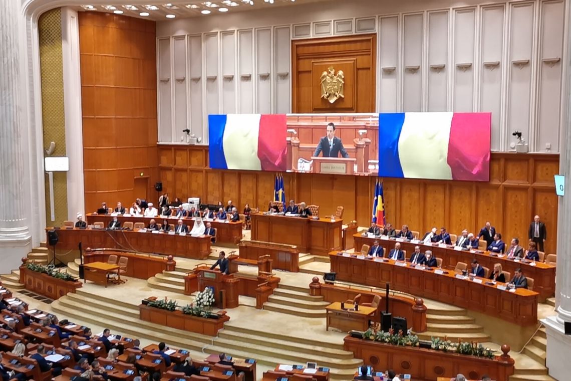 Scandal &icirc;n Parlamentul Rom&acirc;niei cu ocazia ședinței solemne pentru 1 Decembrie