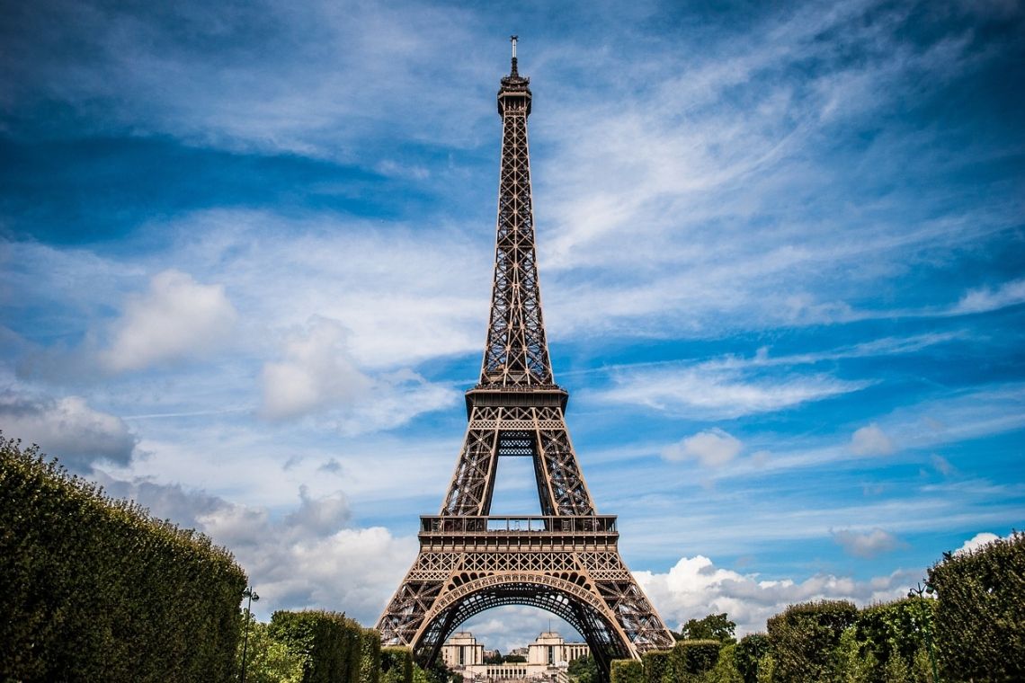 Franța: &Icirc;mpușcături la Paris cu trei morți și trei răniți iar un bărbat a fost arestat