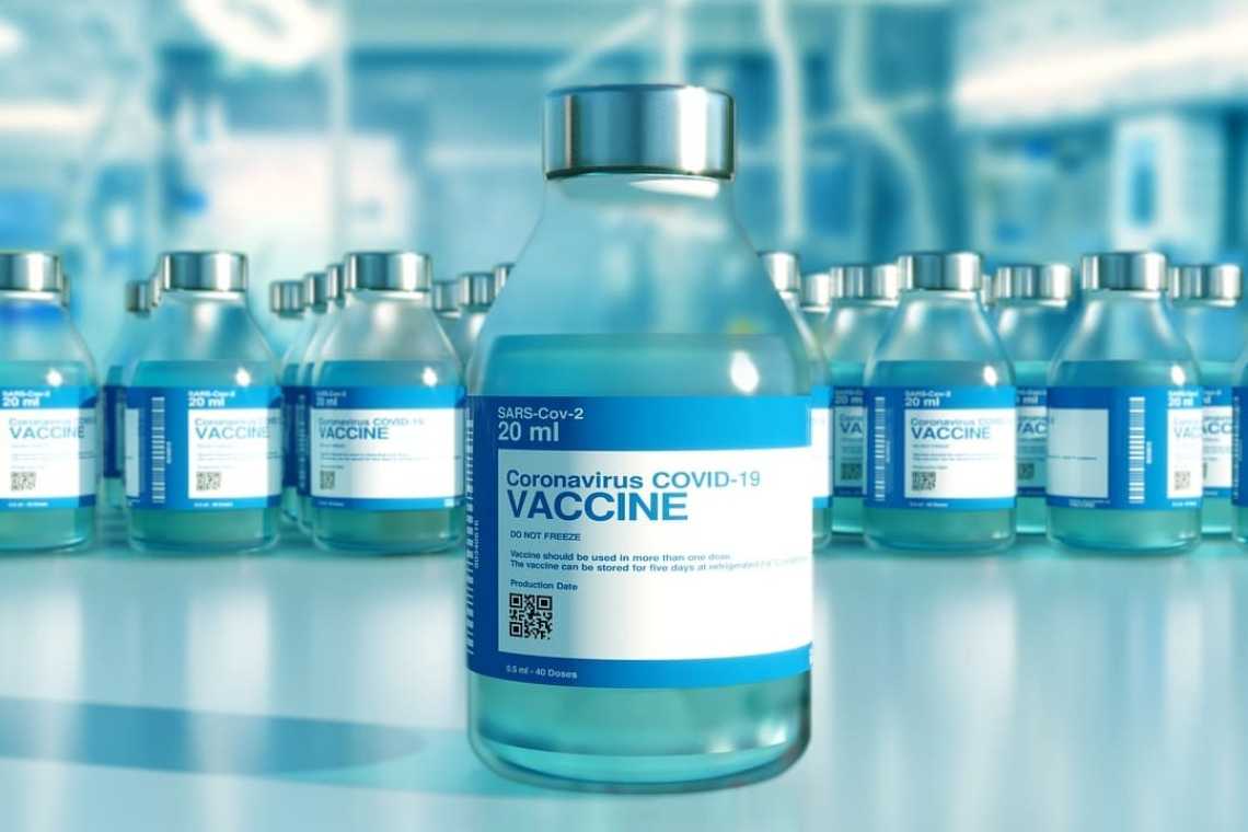 Wall Street Journal: Campania &icirc;nșelătoare pentru boosterele bivalente pentru Covid