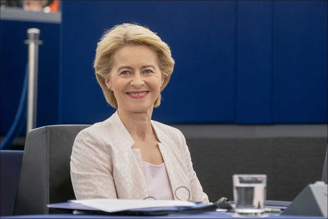 BELGIA: Pl&acirc;ngere penală pentru Ursula referitor la mesajele SMS cu Pfizer!