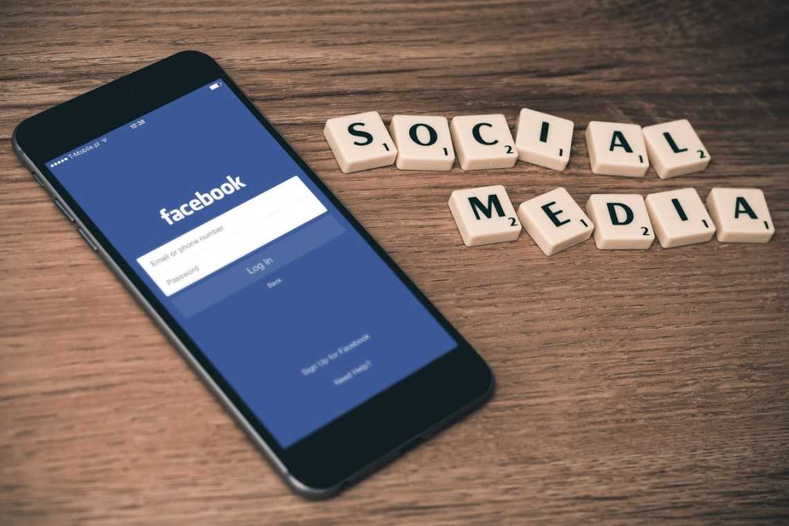 BOOM: Facebok amendată cu 1,2 miliarde de euro! Datele utilizatorilor UE nu trebuie să ajungă &icirc;n SUA