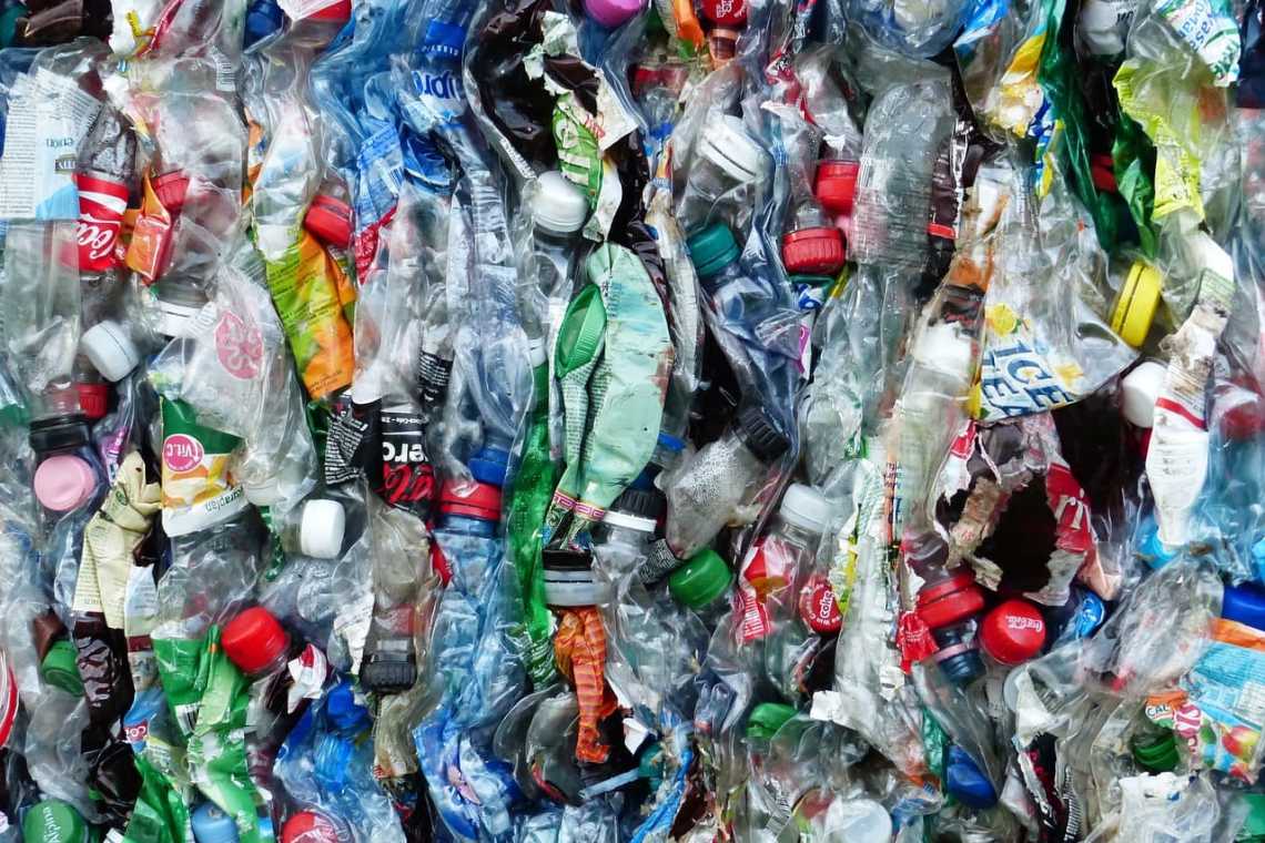 Negocierile ONU privind plasticul se &icirc;ndreaptă spre interesele companiilor petroliere