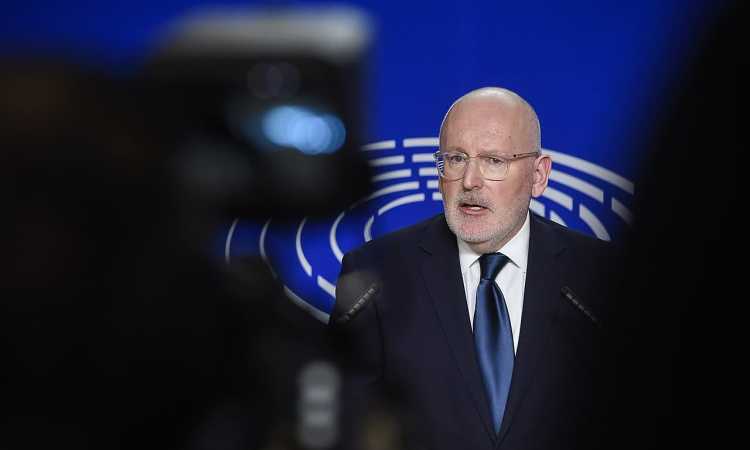 timmermans_medium Politică