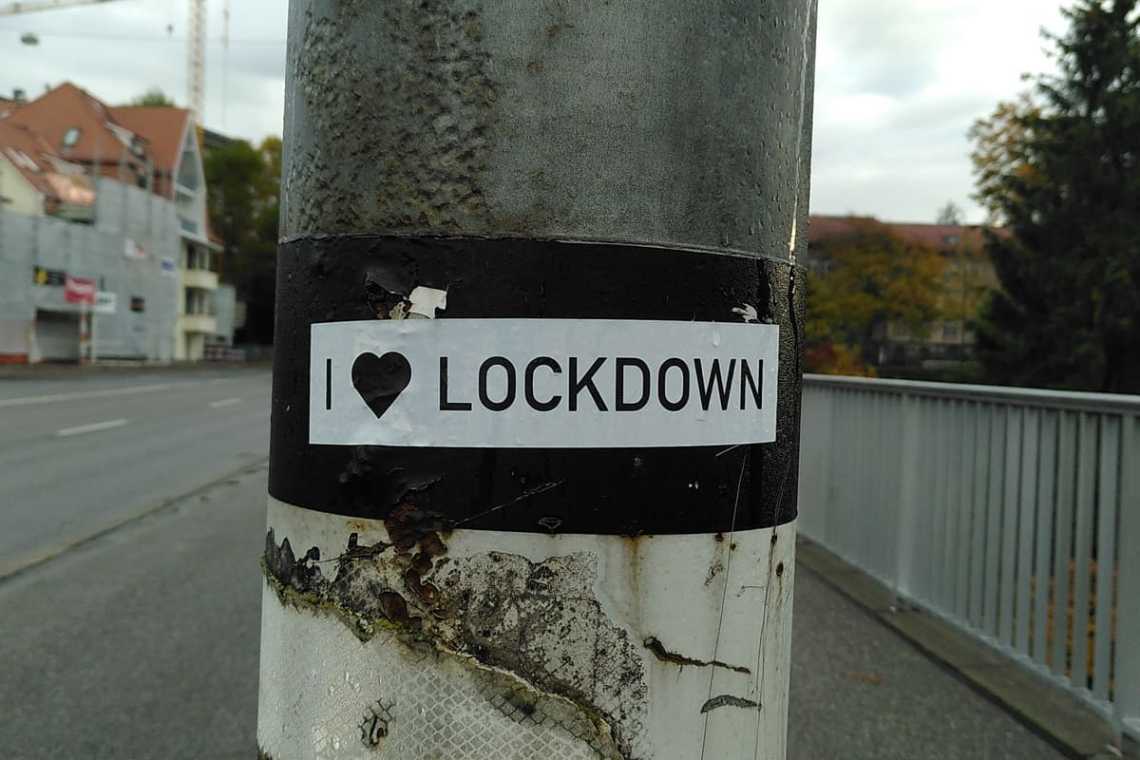 Anglia &icirc;i face pe politicieni să mărturisească. &bdquo;LOCKDOWN ar fi putut fi evitate&rdquo;!