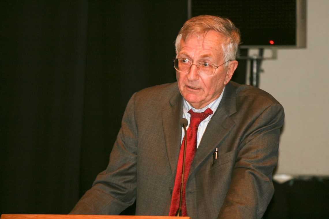 Seymour Hersh: Ucraina va avea nevoie de 117 ani pentru a-și rec&acirc;știga teritoriul