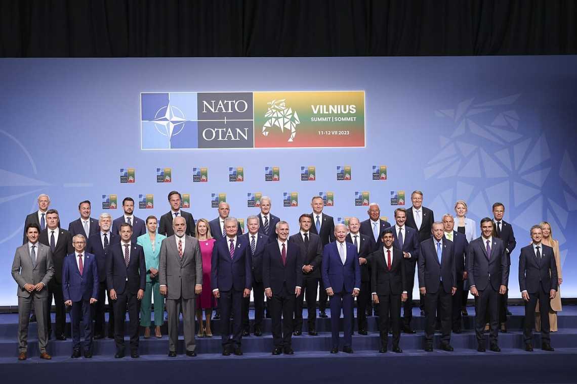 NATO respinge intrarea Ucrainei! Războiul &icirc;mpotriva Rusiei, dar numai prin procură! 
